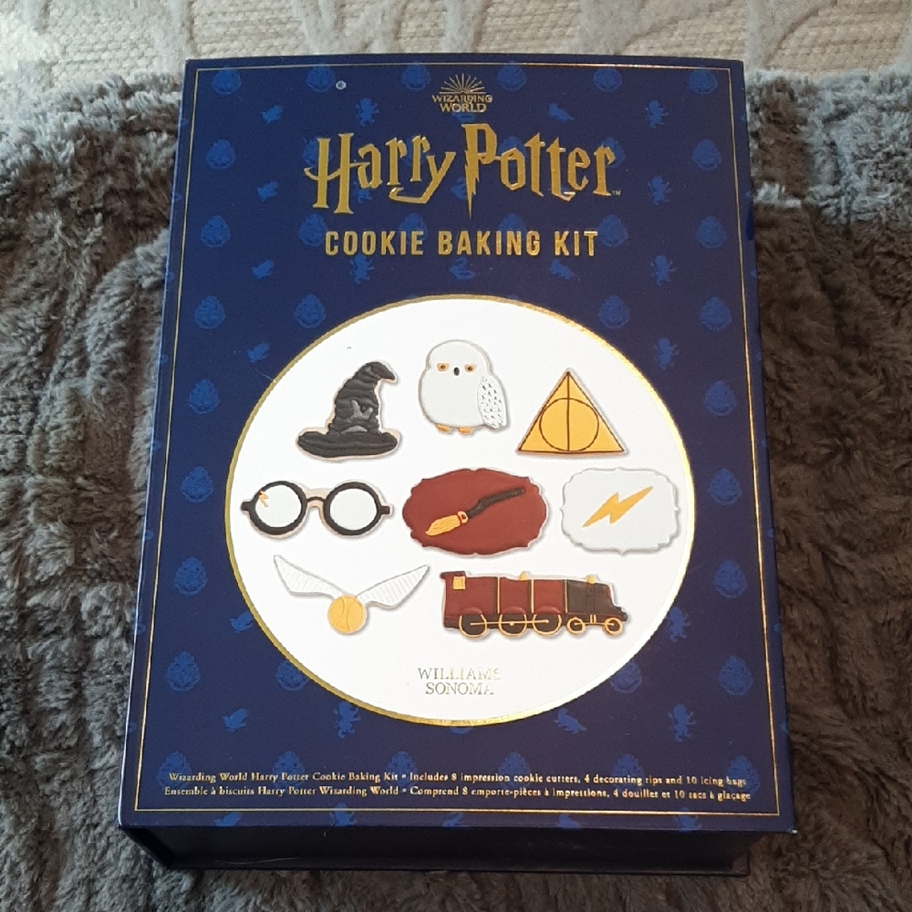 Williams Sonoma Harry Potter Cookie Baking Kit
